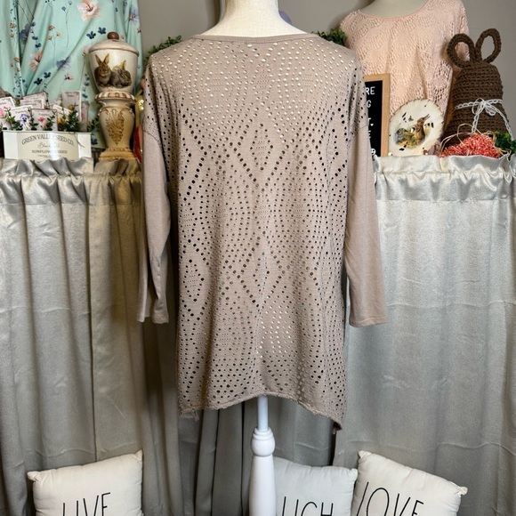 Cato Tan Knit Top with Cutout Design Size Large with Shark Bite Hem - Picture 6 of 11